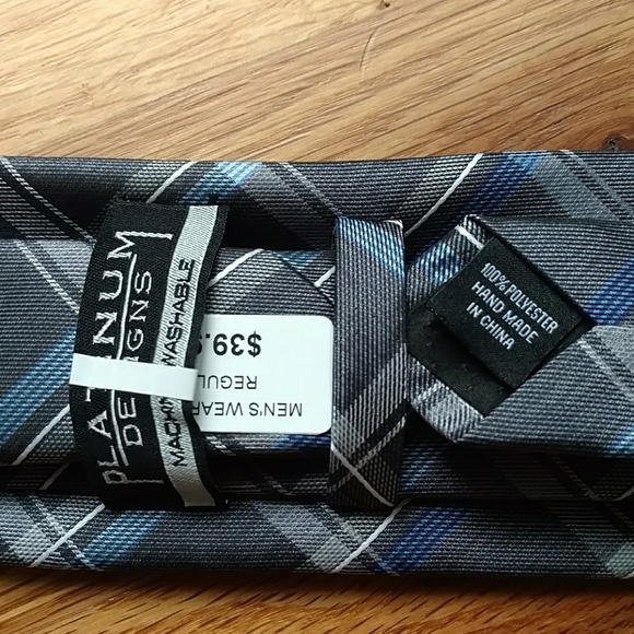 Tie - Picture 2 of 3